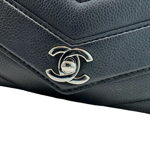 Auth Chanel Mini Rectangular Classic Black Chevron - Picture 10 of 11